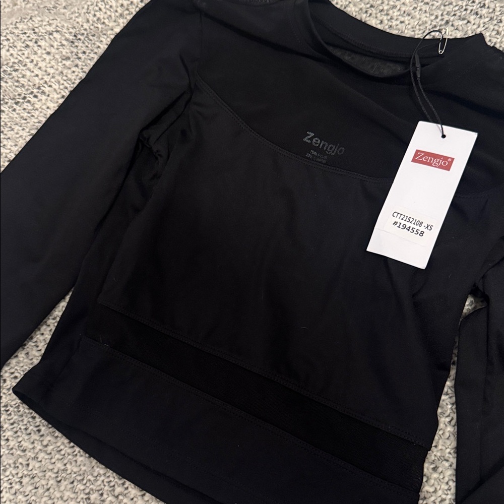Zengjo Long Sleeve Athletic Crop Top XS – Black, NWT - Picture 3 of 3